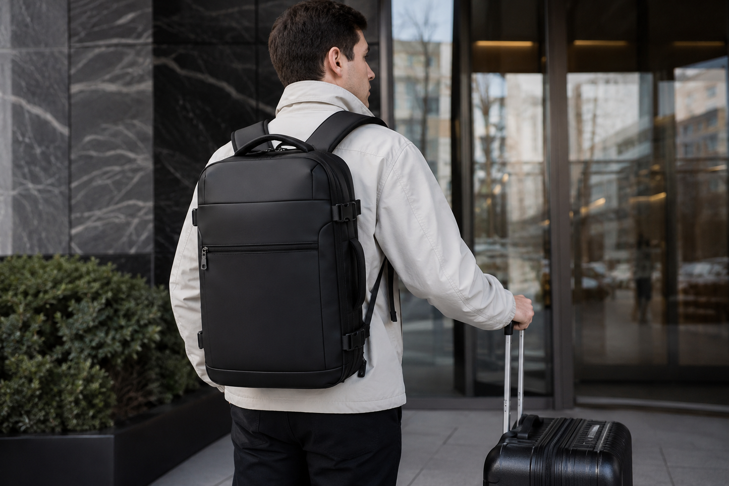 VELTYR Vacuum Travel Backpack